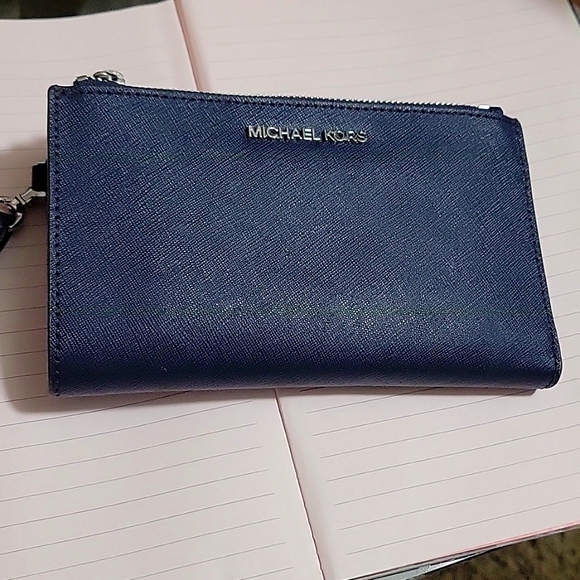 MK Navy Wallet/Wristlet. - Picture 1 of 12